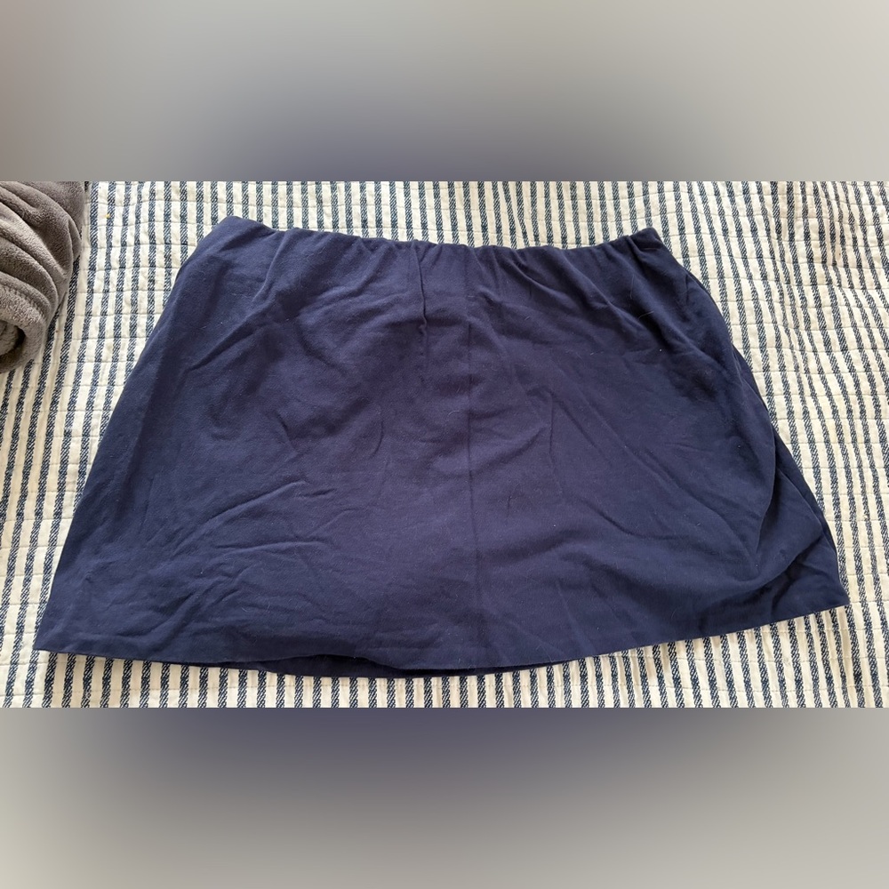 Lilly Pulitzer Navy Skort with Gold-Tone Buttons - Picture 4 of 4